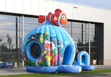 Seaworld Fish Moonwalk Inflatable Bouncer Dengan Slide, 8 Kapasitas Orang