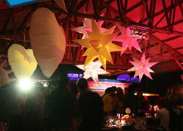 Inflatable Led Falling Star Lights Fantastic Red Untuk Dekorasi Atap