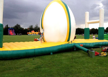 PVC Tarpaulin Inflatable Interactive Games Green Dan Warna Putih 10.07x3.7m
