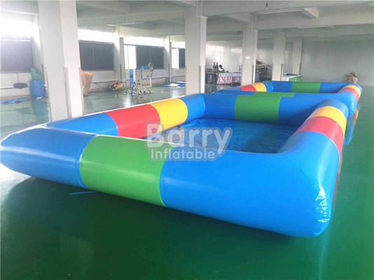 Kolam Air Portabel Warna Biru Muda Dengan Mainan Tiup 4x6m