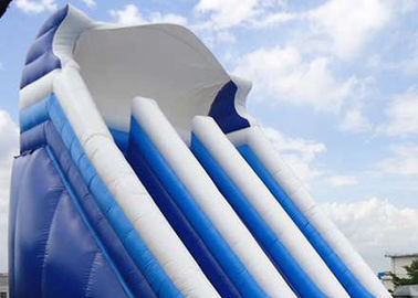 Giant Commercial Water Slides, Blue Kids Inflatable Water Slides Dengan Kolam Renang