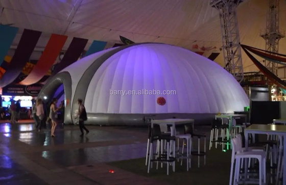Struktur Bangunan Tenda Kubah Tiup Terpal Luar Ruangan Bebas Memutuskan Warna
