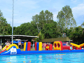 54 FT Long Giant Water Inflatable Rintangan dengan Slide Durable 0.9mm PVC