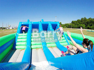 Disesuaikan 5k Slingshot Raksasa Inflatable Slide Untuk Dewasa 0,55mm PVC terpal