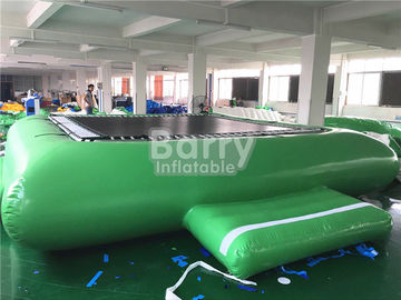 Hijau Inflatable Water Mainan Water Trampoline Untuk Mengambang Water Park Equipment