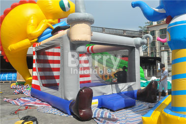 Outdoor / Indoor Bajak Laut Anak Inflatable Bouncer Jumping Houses Fade Proof