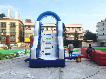 Raksasa komersial Pvc Terpal Inflatable Water Slides Dengan Renang Disesuaikan