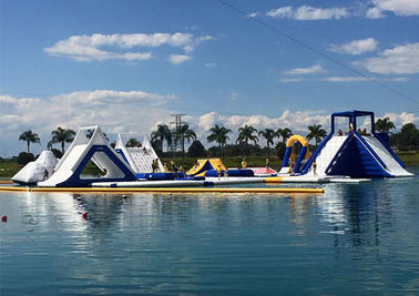 Disesuaikan raksasa taman air hijau Isle Tiup, Inflatable Fun Park untuk pulau