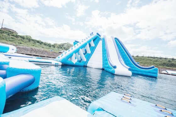 0.9mm PVC Tarpaulin Inflatable Floating Water Park Games Untuk Kolam Renang Hotel