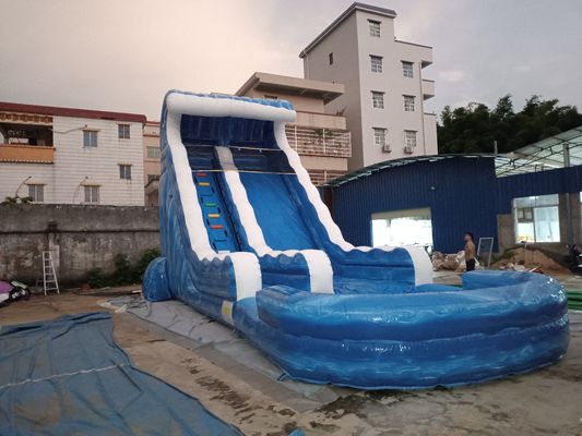 Pola Permainan Tiup Luar Aqua Inflatable Floating Water Slide Warna Biru Untuk Bersenang-senang