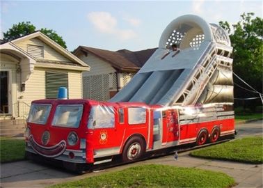 Disesuaikan 15M Panjang Inflatable Fire Truck Slide Dengan Rental Percetakan Logo