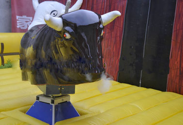 Kompetitif Inflatable Mechanical Bull, PVC Inflatable Mat dengan Mechanical Rodeo Bull Machine
