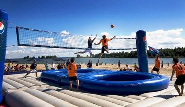 Bossaball Pengadilan Inflatable yang tahan lama untuk Permainan Olahraga Tiup 12 Orang