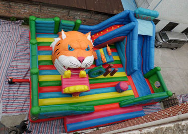 Hiburan Tiger Head childrens Inflatable Bouncy Castle Dengan Slide