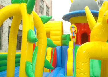 Disesuaikan Colorful Inflatable Bouncy Castle, Kids Inflatable Playground