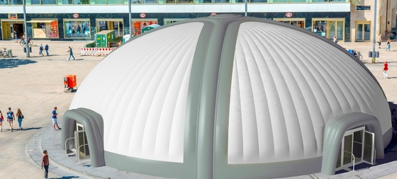 0.45mm PVC Inflatable Dome Tent Air Didukung Struktur Raksasa