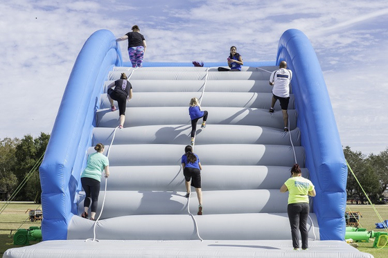 Pvc Tarpaulin Komersial Insane 5km Inflatable Run Dengan Air Blower Untuk Acara Komersial