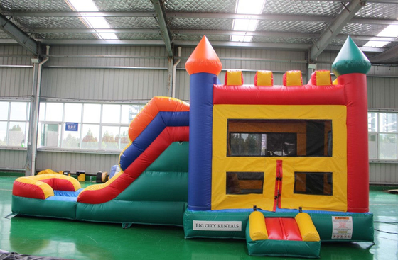 Komersial Kelas PVC Anak Custom Logo basah atau kering Kastil Bounce House Dengan Slide Jenis Mainan Hiburan