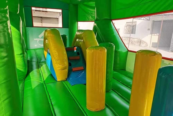 Komersial Dewasa Anak-anak Pastel Partai Bus Sekolah Bounce House Dengan Slide Kecil Dan Kursus Hambatan