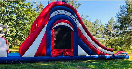 Indoor / Outdoor Fun And Play Amerika 3 Lane Water Slide Bounce House Combo Dengan Tangga di Belakang