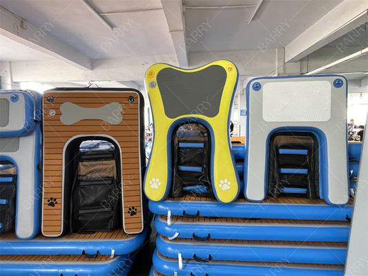 Anjing Di Air Tangga Langkah PVC Inflatable Anjing Dock Ramp Air Untuk Anjing