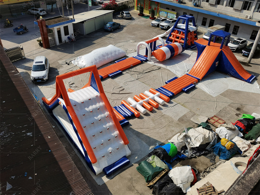 Taman Air Terapung Inflatable Desain Disesuaikan Dan Fitur Waterproof Air Blower Aksesoris Termasuk