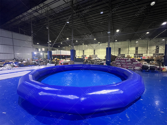 Putaran kecil biru menyenangkan musim panas anak-anak kolam renang kembung untuk perahu dayung bola air