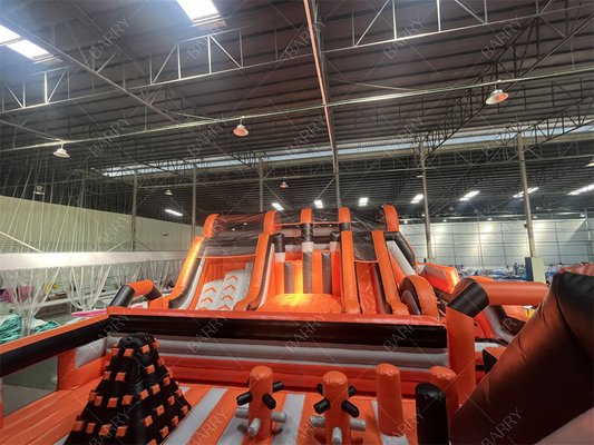 Komersial Anak Indoor Playground Set Taman Tema Inflatable Dengan Game Olahraga
