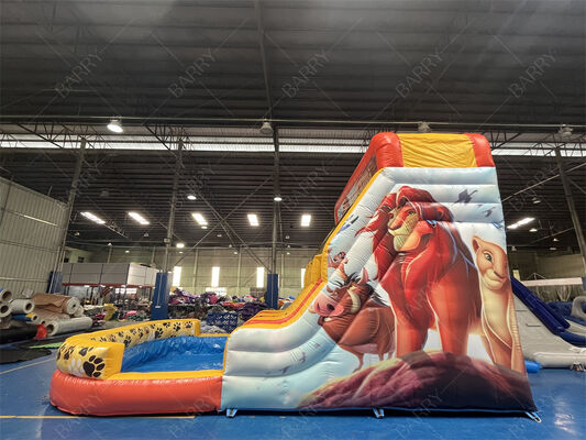 Slide Air Inflatable Lion King Berkualitas Komersial Dengan Kolam Renang, Slide Air Kering / Basah 3 Jalur Untuk Sewa Bisnis & Acara Keluarga