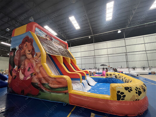 Slide Air Inflatable Lion King Berkualitas Komersial Dengan Kolam Renang, Slide Air Kering / Basah 3 Jalur Untuk Sewa Bisnis & Acara Keluarga
