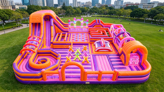 Neon Party Inflatable Fun City. Semua dalam Satu Lampu LED Bounce & Obstacle Course dengan Slide. PVC Komersial untuk Pasar Malam, Acara Mall & Pesta Tema.