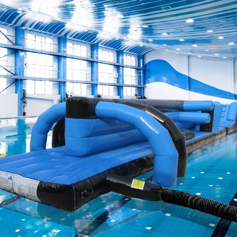 Kours rintangan mainan air yang tertiup untuk kolam renang 13M Hitam & Biru Twin Track Pool Aqua Run yang tertiup