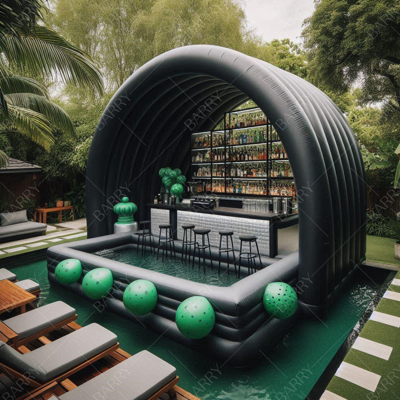 Backyard Hitam Dan Hijau Terapung kolam renang air bar dengan kursi Lifesize kolam renang bar komersial