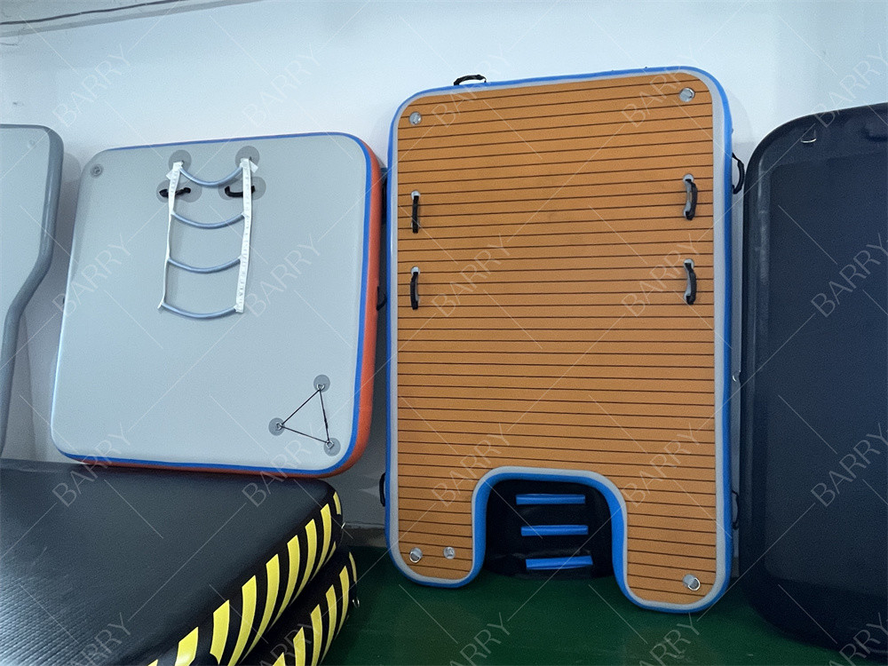 Custom Made Inflatable Dog Water Ramp Dock Floating Exit Ramp Untuk Olahraga Air