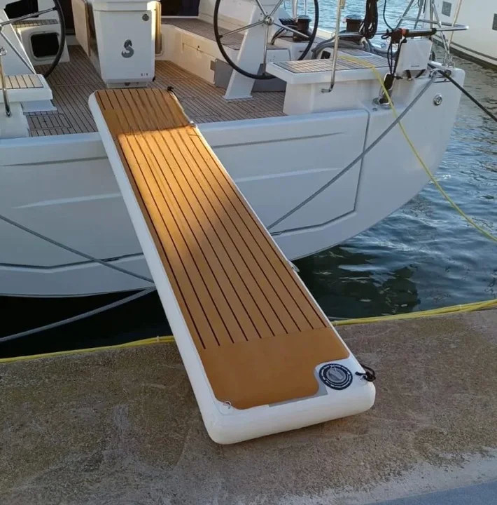 Outdoor DWF + EVA Material Pontoon Gangway Jet Ski Platform Floating Platform Docks