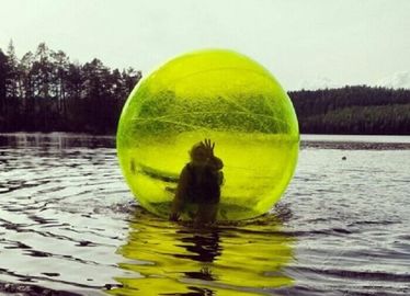 Kuning / Biru Raksasa Tiup Air Mainan Manusia Gelembung Bola Air