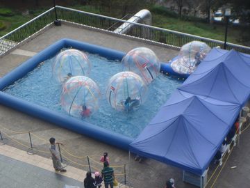 Air Tebal 0.8mm Tebal Besar Manusia Berjalan Bola Di Kolam Renang Inflatable