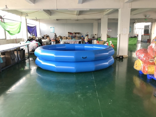Kolam Inflatable Portabel Warna Biru Muda Dengan Pencetakan Logo Pompa Udara