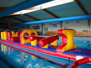 54 FT Long Giant Water Inflatable Rintangan dengan Slide Durable 0.9mm PVC