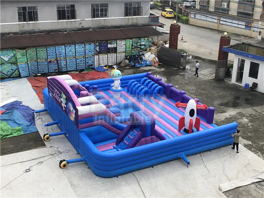Taman Trampolin Tiup Terpal Kustom Kastil Goyang Taman Bermain Tiup yang Menarik
