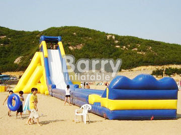 Slide Inflatable Komersial Kuning / Biru Raksasa / Slide Inflatable Dewasa