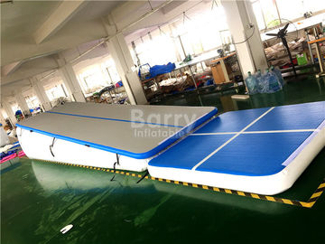 Double Wall Fabric Blue Mengambang Air Inflatable Air Track Ramp Untuk Slide