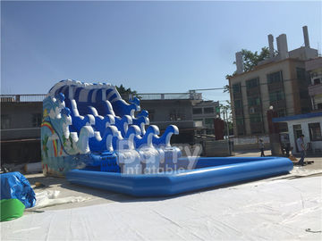 Kolam Gelombang Air Tiup Kolam Renang  / Permainan Olahraga Air Bahan terpal PVC