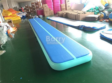 Tikar Olahraga Outdoor Tiup Trampolin Jatuh Track Untuk Gymnasium OEM ODM