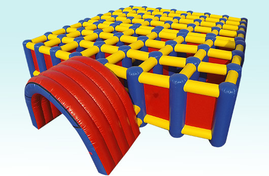 Labirin Inflatable Game Interaktif Dengan Pencetakan Digital Penuh