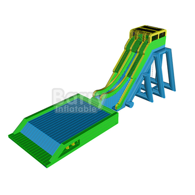 Acara Tall Drop PVC Water Slide Dengan Air Bag Platform Inflatable Flying Slide