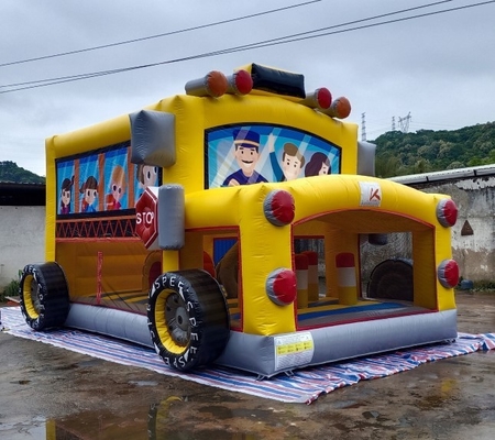 Bus Sekolah Inflatable Bouncer Jumping House 7mL * 5mW * 4mH